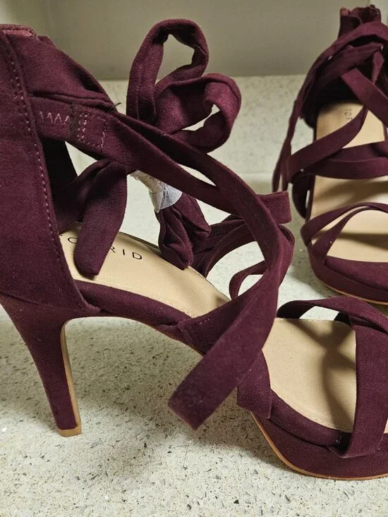 Burgundy Tie-Up Platform Heels - Picture 8 of 8